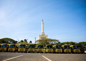 Raquel Peña activa primeras 41 rutas del Transporte Estudiantil para Santiago