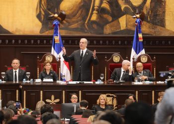 Luis Abinader pone fin a 180 años de continuismo con la nueva Constitución reformada proclamada hoy