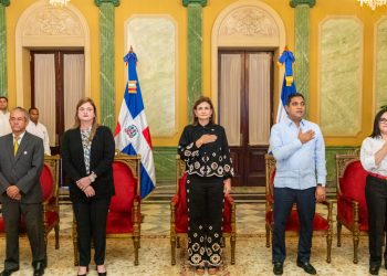 Vicepresidenta Raquel Peña augura éxitos a selección nacional dominicana de fútbol femenino Sub-17 para la Copa Mundial 2024