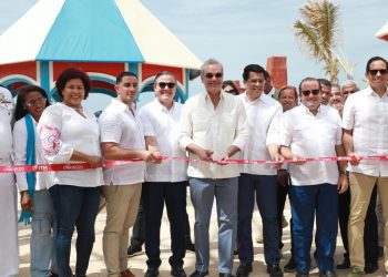 Presidente Abinader inaugura segunda fase del puerto Cabo Rojo y un acueducto que beneficiará ocho mil habitaciones del área turística