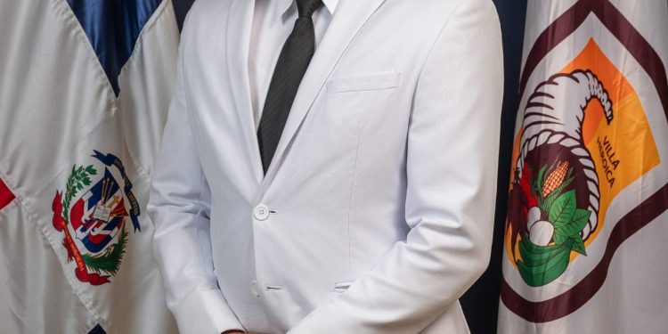 Regidor en Moca renuncia al PLD tras 24 años de militancia