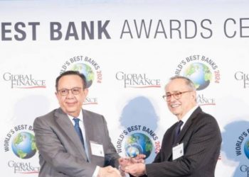 Valdez Albizu reconocido entre los mejores gobernadores de bancos centrales del mundo