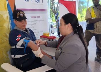 FUNDO realiza evaluación cardiovascular a empleados Ayuntamiento de Santiago