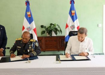 Cancillería y Policía acuerdan combatir la trata de personas y de migrantes