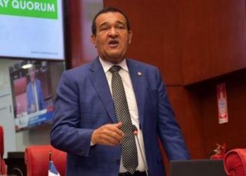 Antonio Marte propone ley para dar incentivo económico a empleados públicos cada 20 de diciembre