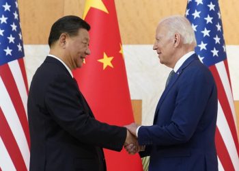 Biden y Xi abogan por impulsar sus relaciones y coinciden en no ceder control de armas nucleares a la IA