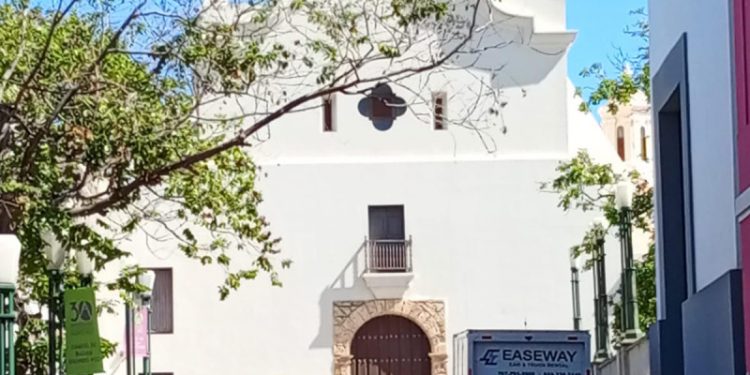 Depositan resolución que solicita instalación de servicio wifi en todas las iglesias del país