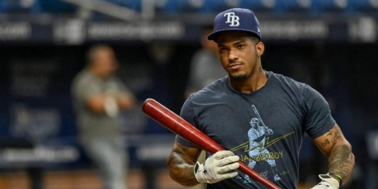 Jueza deja en libertad a Wander Franco con orden de presentación periódica