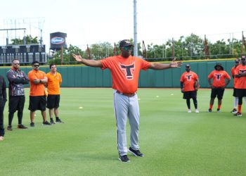 Los Toros del Este despiden a su manager José Offerman