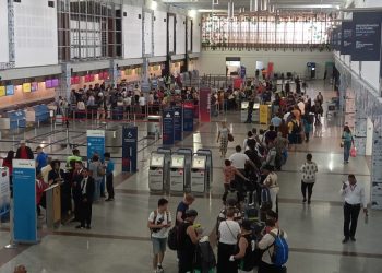 Migración pide cédula en aeropuertos de RD “para evitar suplantación de identidad”