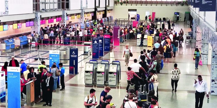 Esperan se movilicen en el país 1,755,000 pasajeros en diciembre