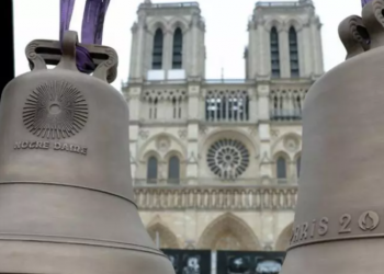 Por primera vez desde el incendio en 2019, las campanas de Notre Dame resuenan en París