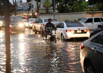 En Santo Domingo Norte y en Distrito Nacional también sufrieron estragos de las lluvias
