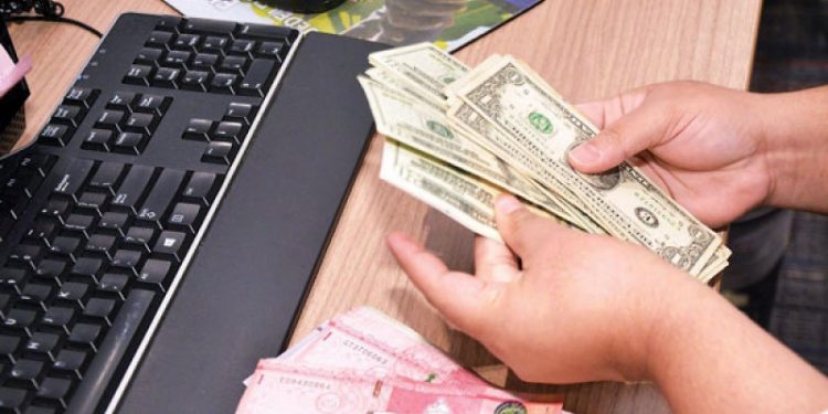 Entre enero y octubre el país se recibió remesas por US$8,911.7 MM