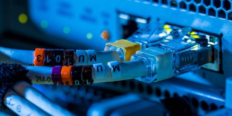 Alto costo del servicio de internet: la principal “barrera” de desconexión en los hogares del país