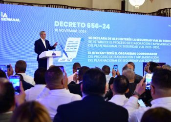 Abinader anuncia al país Pacto por la Seguridad Vial