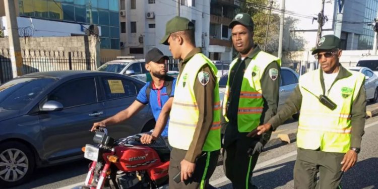 Autoridades aplicarán medidas estrictas contra motoristas violen ley de tránsito