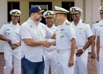 Armada y Medio Ambiente anuncian acuerdo para la protección de las Dunas de Baní