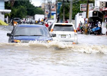 Advertencia radical ante torrenciales lluvias hasta de 200 mm