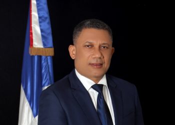 Eligen alcalde de Samaná, Nelson Núñez, como presidente de Fedomu