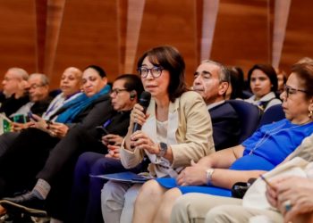 Vicealcaldesa destaca compromiso de Santiago con productores