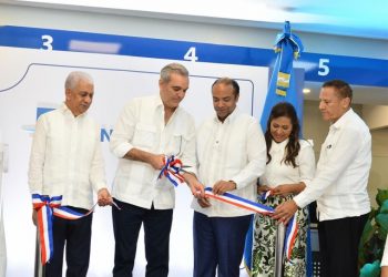 El presidente Abinader inaugura cuarta oficina de Banreservas en María Trinidad Sánchez