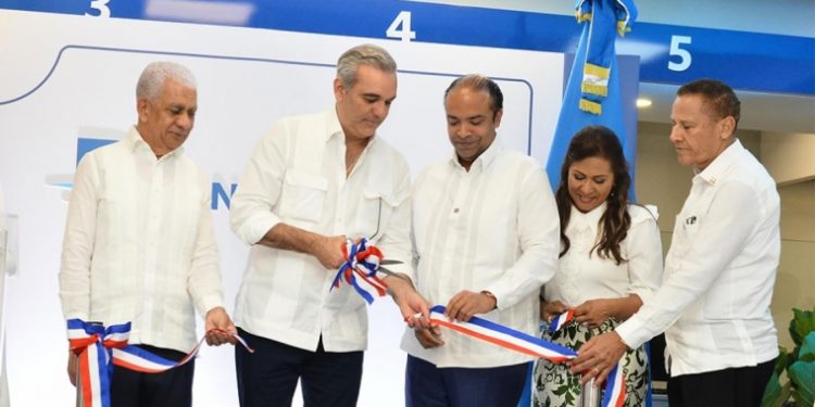 El presidente Abinader inaugura cuarta oficina de Banreservas en María Trinidad Sánchez