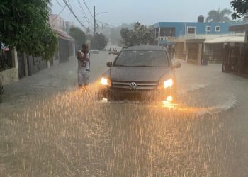 Vaguada generará lluvias y ráfagas de viento este martes
