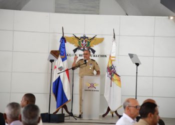 Abinader instruye cobertura de seguro de salud 100% para miembros pensionados de Fuerzas Armadas