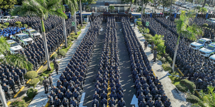 Gobierno activa plan preventivo de Navidad y fin de año, pero con menos policías