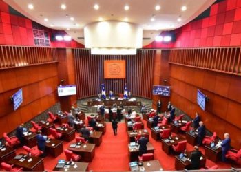 Bono vacacional para los maestros: ¿En qué consiste este proyecto que está en el Congreso?