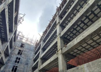 Prometen terminar parqueo público a comienzos de 2025