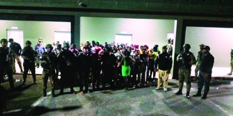 Migración saca haitianos indocumentados de casas alquiladas en Pedernales