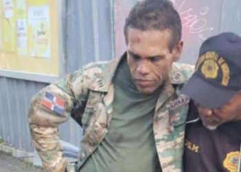 Jueza aplaza medida de coerción contra cuatro haitianos acusados de agredir a agentes de Migración