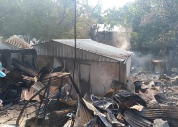 Un incendio deja dos niños muertos y cientos de personas afectadas en Gurabo