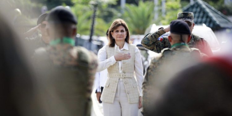 El país quedará bajo el mando de Raquel Peña por cinco días