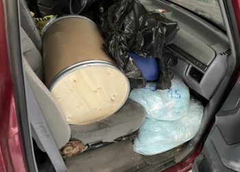 Fiscalía mexicana decomisa y destruye más de 400,000 pastillas de fentanilo