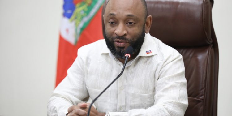 Destituyen al ministro de Salud de Haití tras brutal ataque de pandillas en un hospital