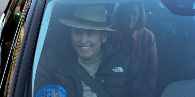 Raphael sale del hospital tras diez días ingresado