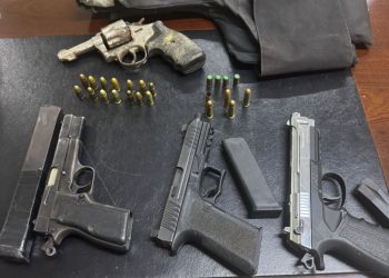 Policías matan a cuatro presuntos delincuentes