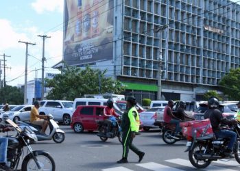 El 90% de los cascos protectores que se usan aquí no están certificados
