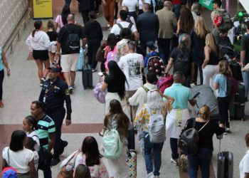 ¡Se va Juanita! Dominicanos que llegaron al país en diciembre retornan a Estados Unidos y otros países