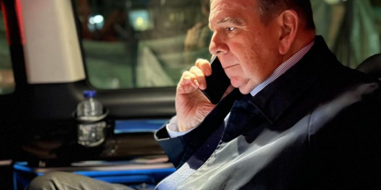 Alianza País solicita a Abinader no recibir a Edmundo González