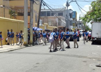 Hoy los estudiantes vuelven a las aulas luego de navidades