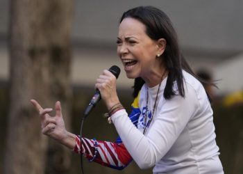 María Corina Machado afirma que fue detenida, pero ya se está en un"lugar seguro"