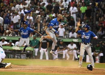 Licey hace otra remontada ante Estrellas y se consolida la cima