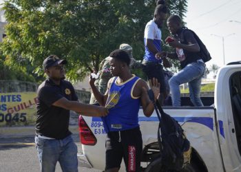 Ciudadanos solicitan desarme de haitianos en plan de seguridad