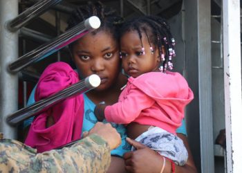 Realizan redadas migratorias en Dajabón: niños y adolescentes entre los detenidos con sus padres