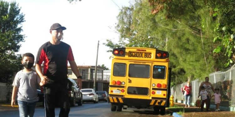 Escuelas de PR con niños dominicanos presentaron ausentismo de más de un 60% por repatriaciones