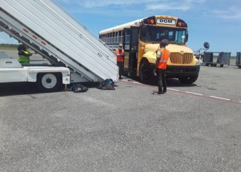 Gobierno dice no aceptará migrantes de otros países deportados por EEUU